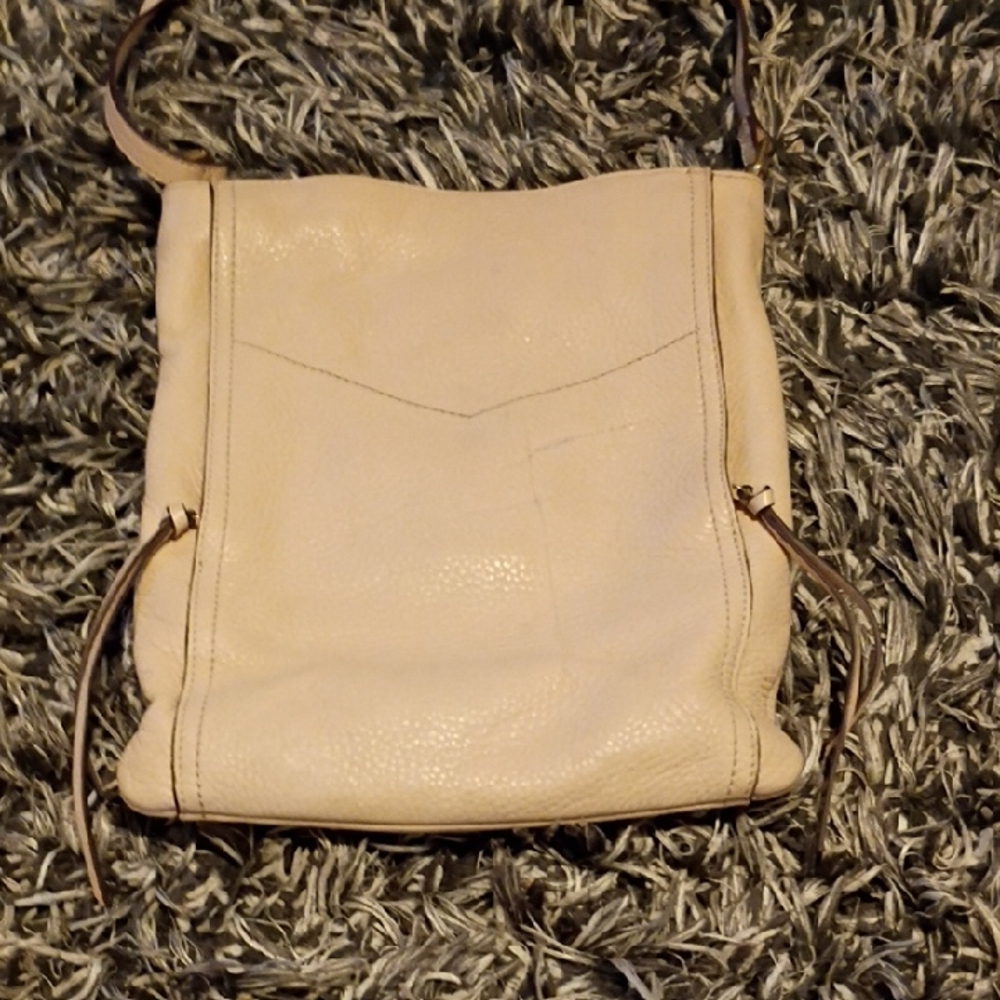 G.I.L.I. Tan Leather Shoulder Bag